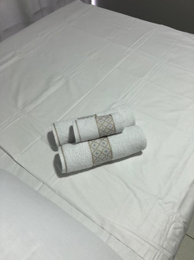 Hostel E Pousada Londrina Rodoviaria Centro Quartos Individuais Com Chave E Wi-Fi Eksteriør billede