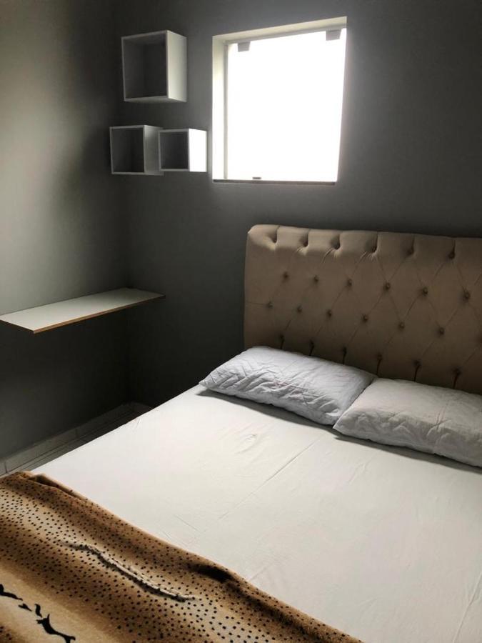 Hostel E Pousada Londrina Rodoviaria Centro Quartos Individuais Com Chave E Wi-Fi Eksteriør billede